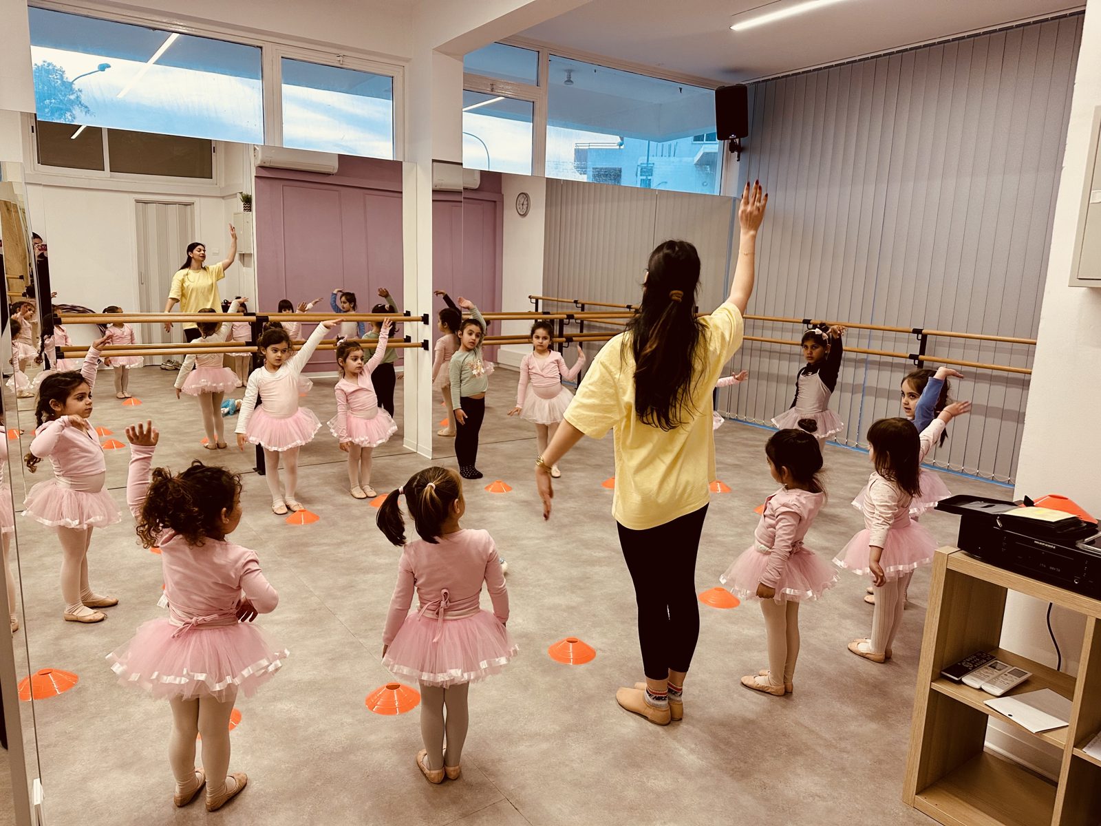 Persia with her students in the studio
